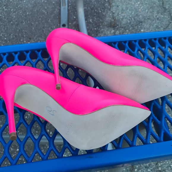 Last Pair 🚨 size 8.5 Steve Madden Pink Heels - Picture 6 of 7